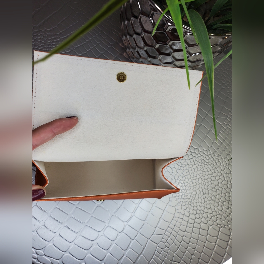 TORY BURCH Saffiano Leather Orange Sunglasses Case - Picture 5 of 5